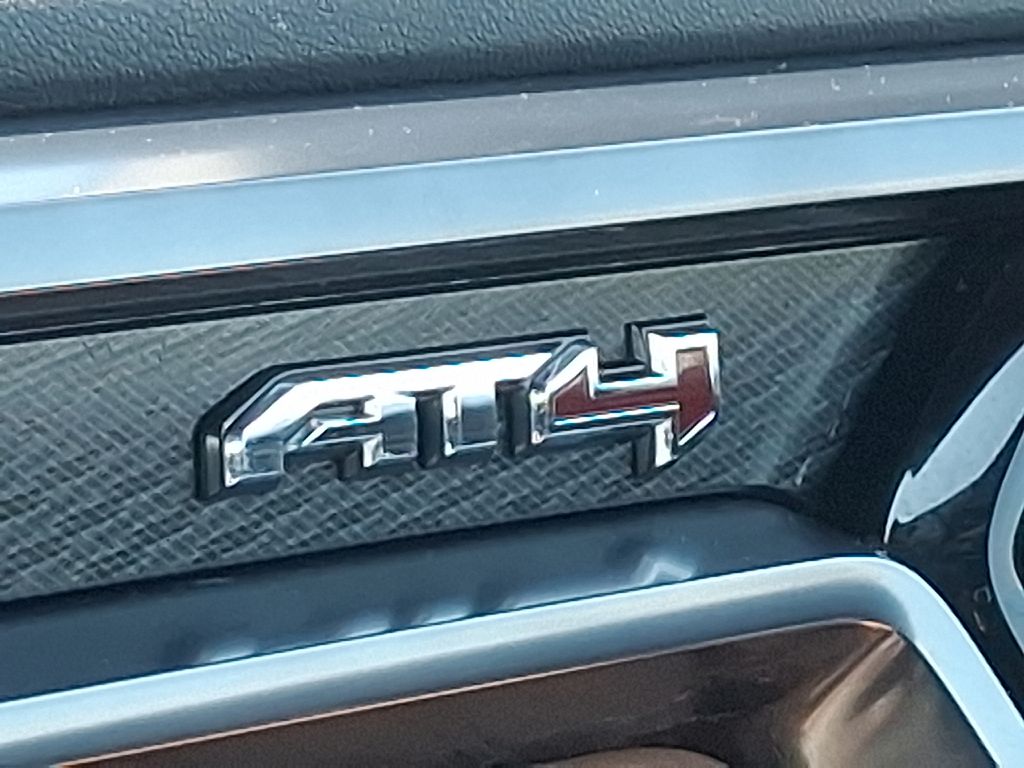 Thumbnail: 2024 GMC Canyon - 27