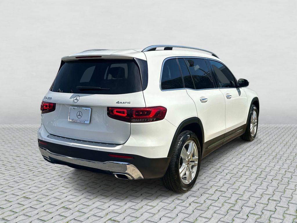 Thumbnail: 2022 Mercedes-Benz GLB - 11