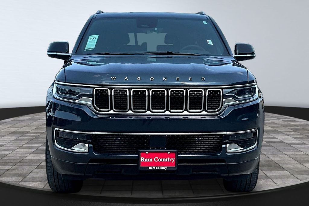 2023 Jeep Wagoneer Base - 2