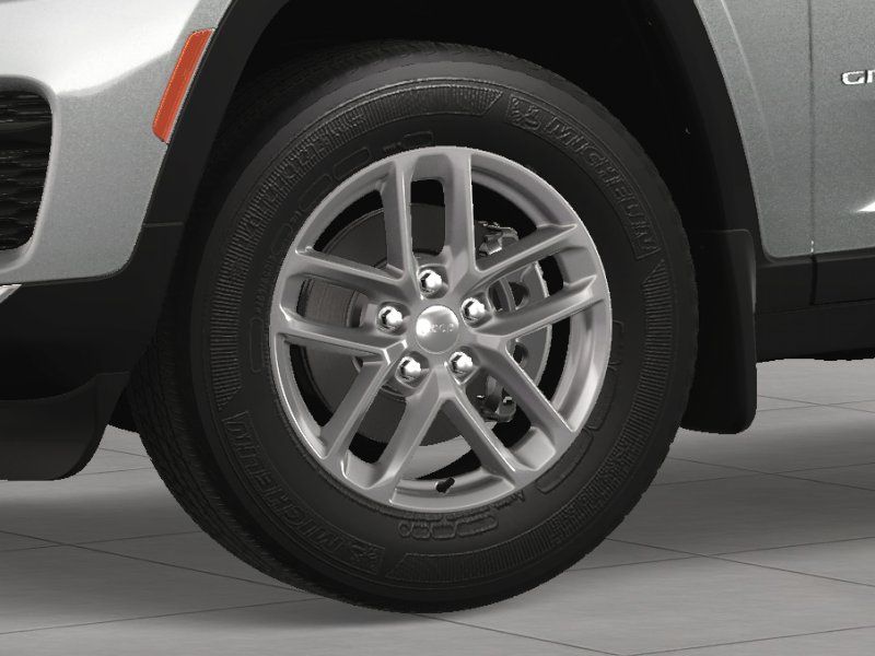 New 2025 Silver Jeep Laredo X image 11