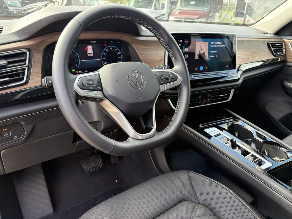 2024 Volkswagen Atlas 2.0T SE w/Technology Gray at AutoSavvy Houston Southwest