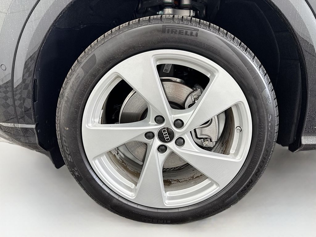 Thumbnail: 2025 Audi Q5 - 30