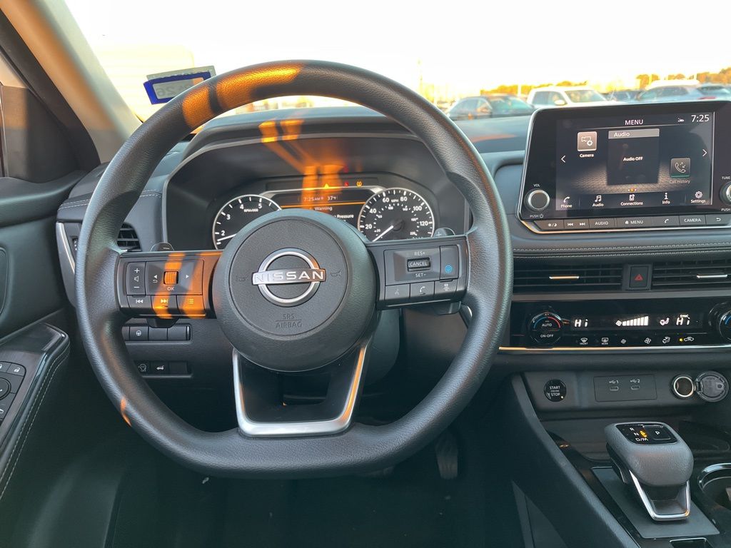 Thumbnail: 2024 Nissan Rogue - 15