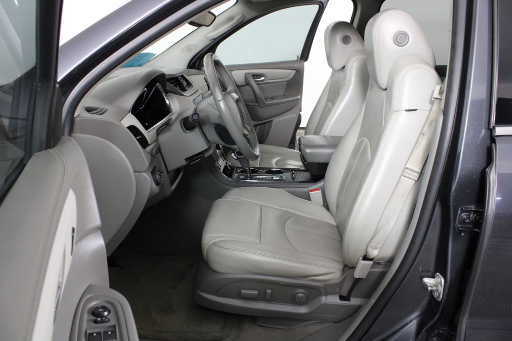 Used 2013 Chevrolet Traverse for sale in 