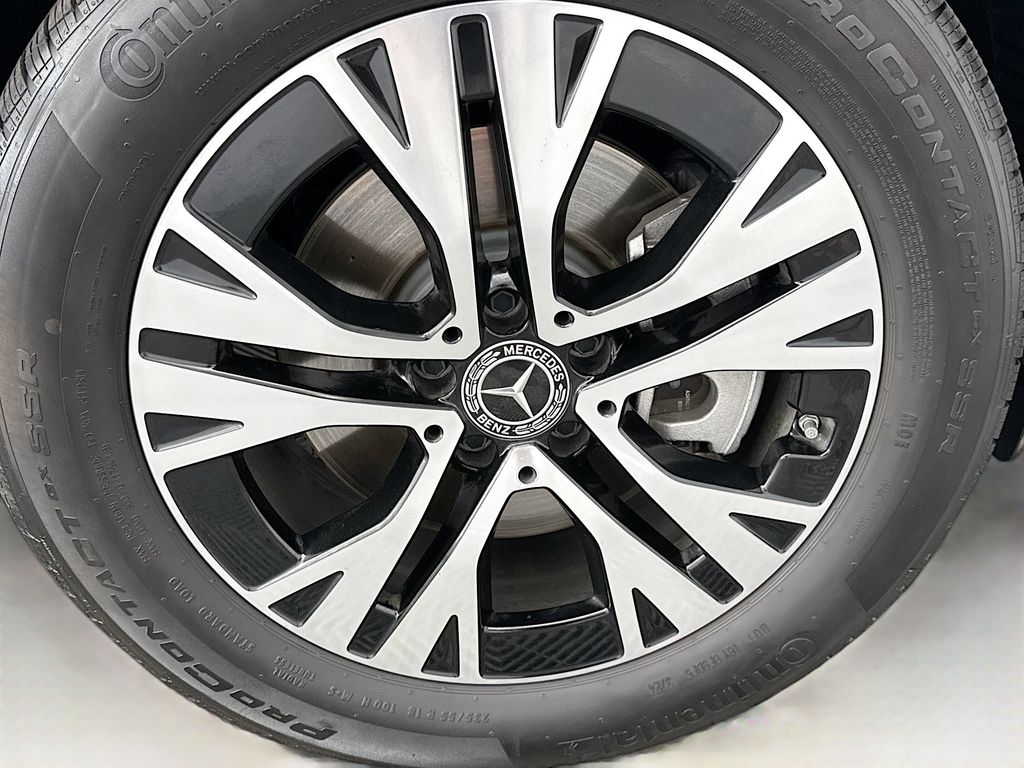 Thumbnail: 2025 Mercedes-Benz GLA - 30