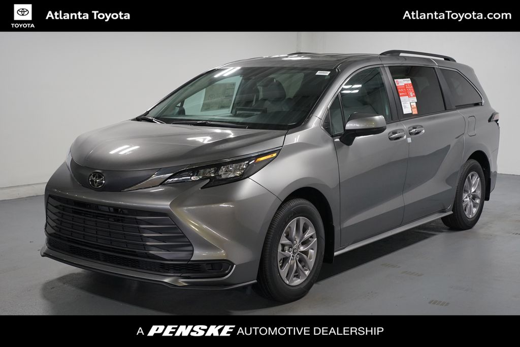 Thumbnail: 2026 Toyota Sienna - 1