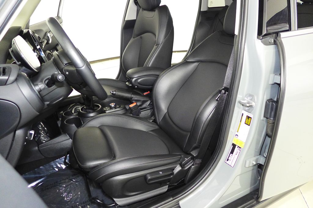 Thumbnail: 2022 MINI Cooper - 21