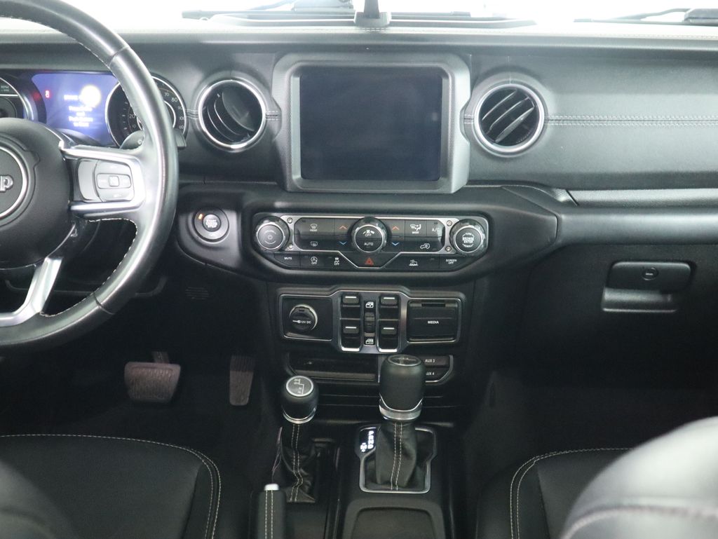 Thumbnail: 2020 Jeep Gladiator - 14