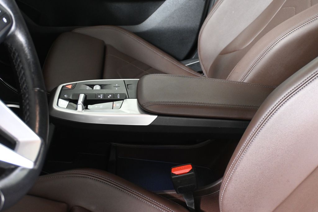 Thumbnail: 2023 BMW X1 - 24