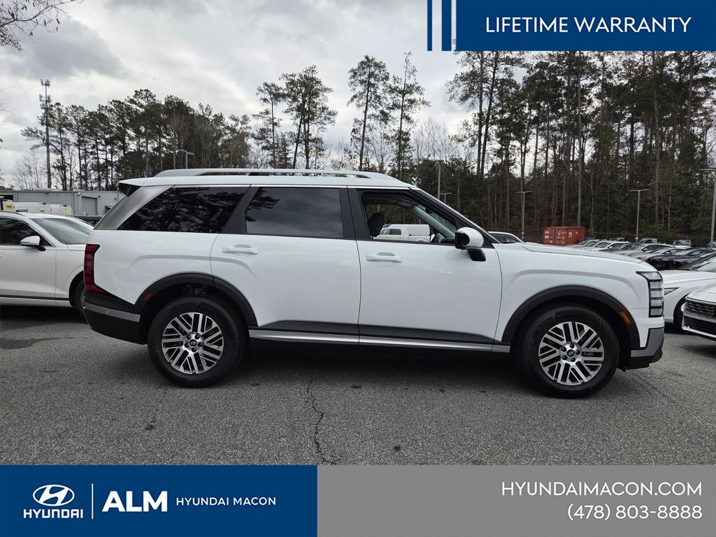 New 2026 White Hyundai SEL Premium image 8