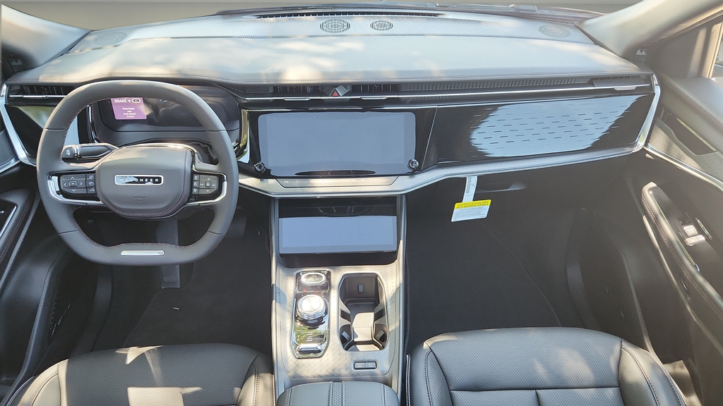 2025 Jeep Wagoneer S