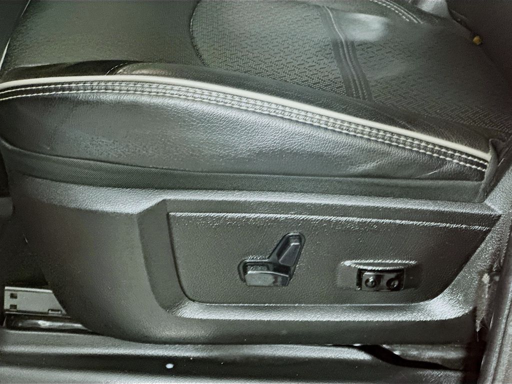 Used 2020 Red Ram Laramie image 23