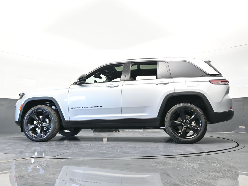 New 2026 Silver Zynith Jeep Limited image 52