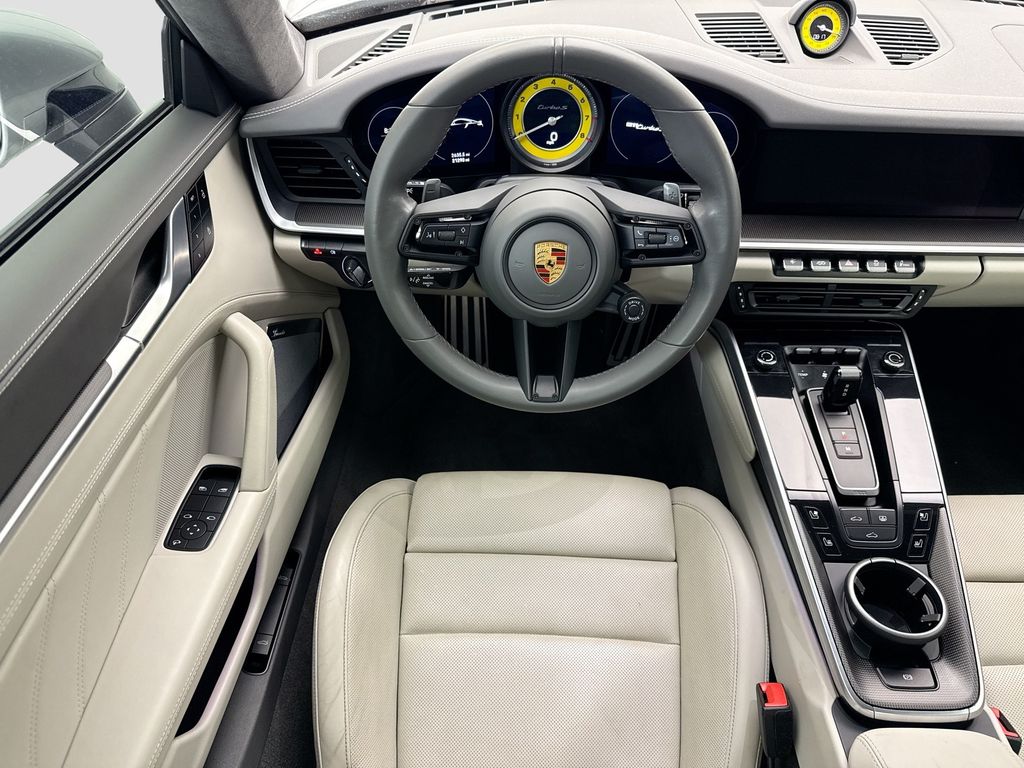 Thumbnail: 2022 Porsche 911 - 12
