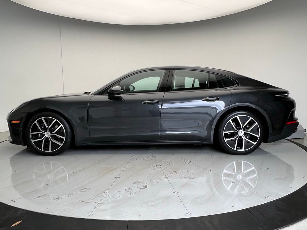 Thumbnail: 2025 Porsche Panamera - 2