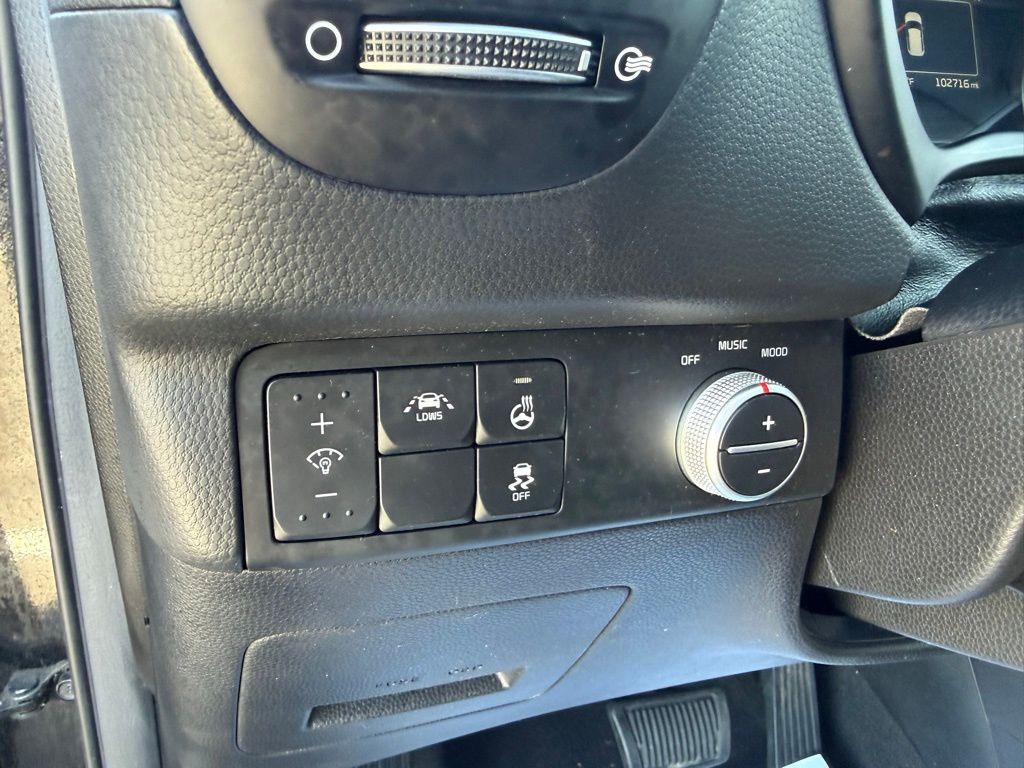 Thumbnail: 2016 Kia Soul - 12