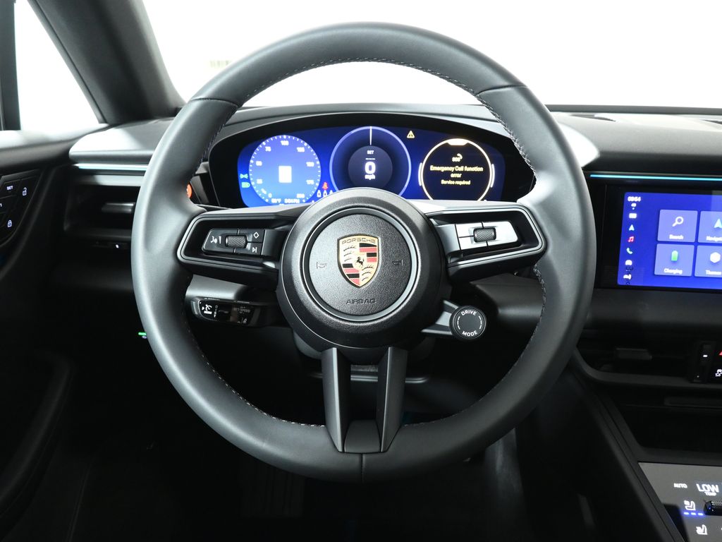 Thumbnail: 2025 Porsche Macan - 16