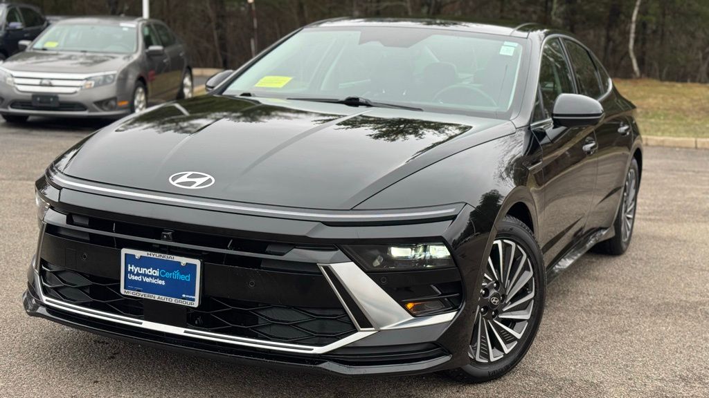 Onyx Black 2024 Hyundai Sonata Hybrid Limited FWD Sedan Front-Wheel Drive 6-Speed Automatic