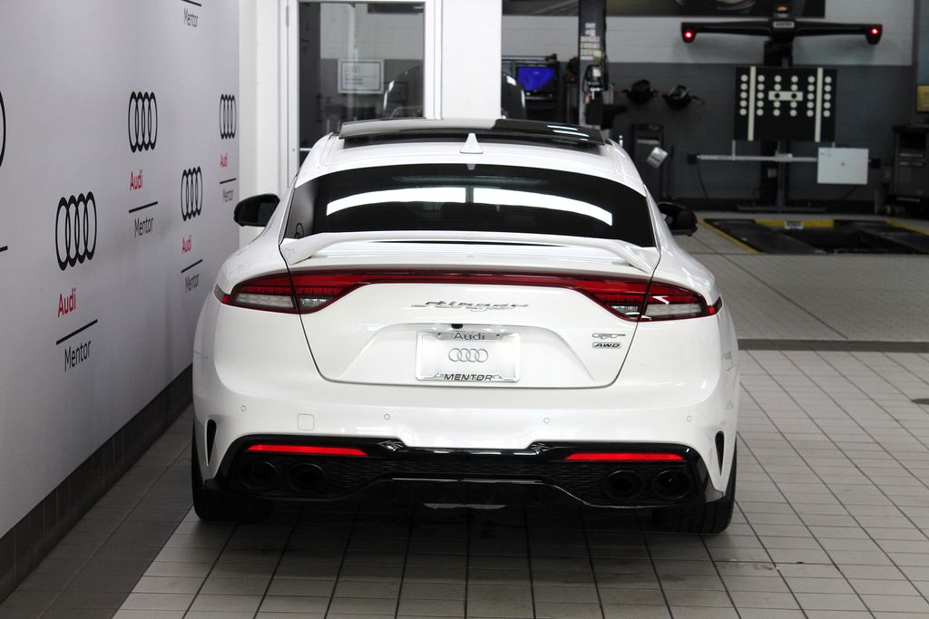 Thumbnail: 2022 Kia Stinger - 5