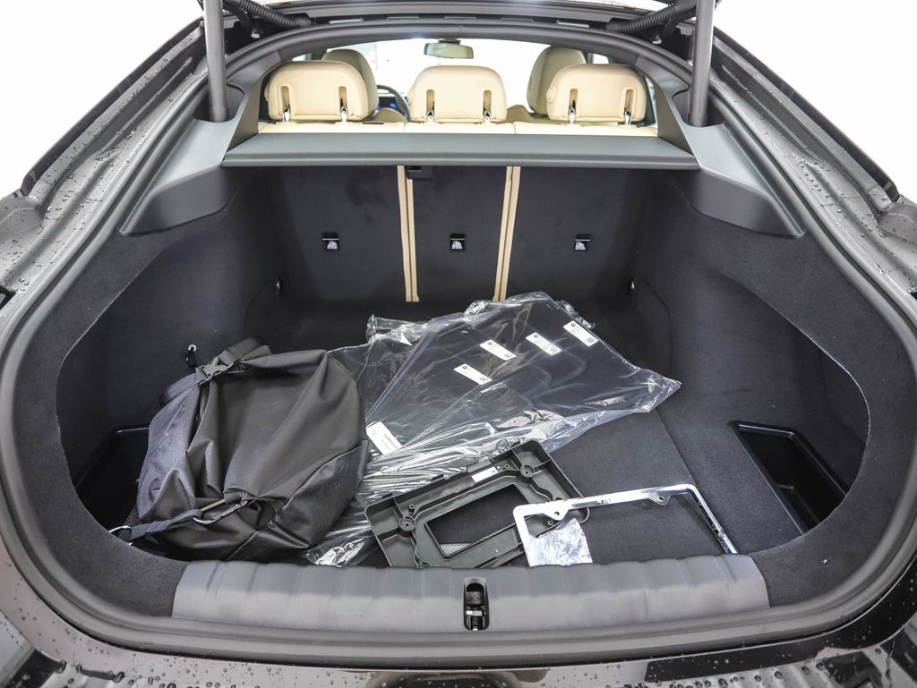 Thumbnail: 2025 BMW i4 - 23