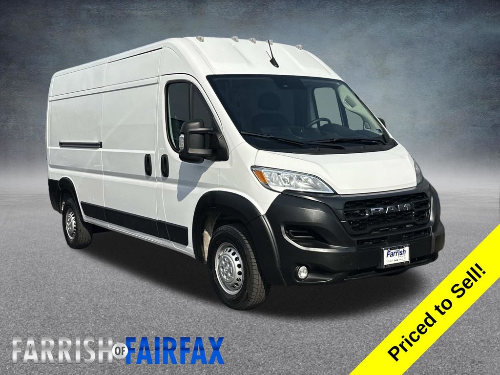 Bright White Clearcoat 2025 RAM ProMaster Van 9-Speed Automatic