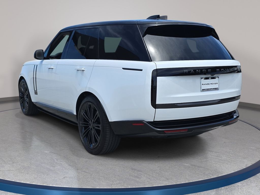 New 2026 White Land Rover SE image 7