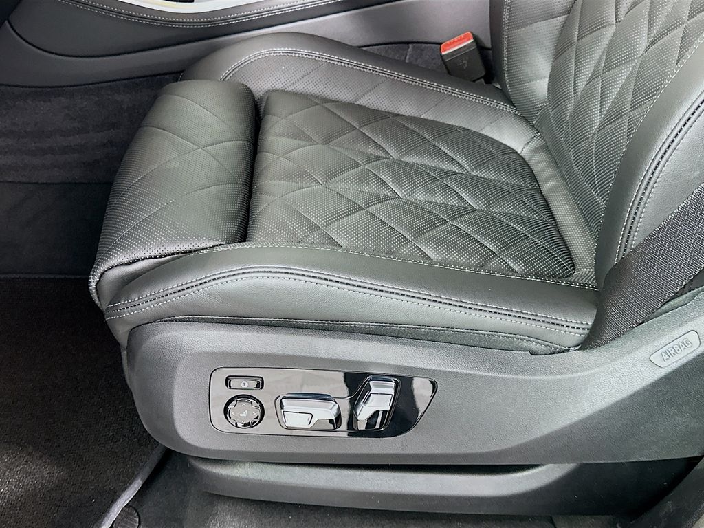 Thumbnail: 2026 BMW X5 - 21