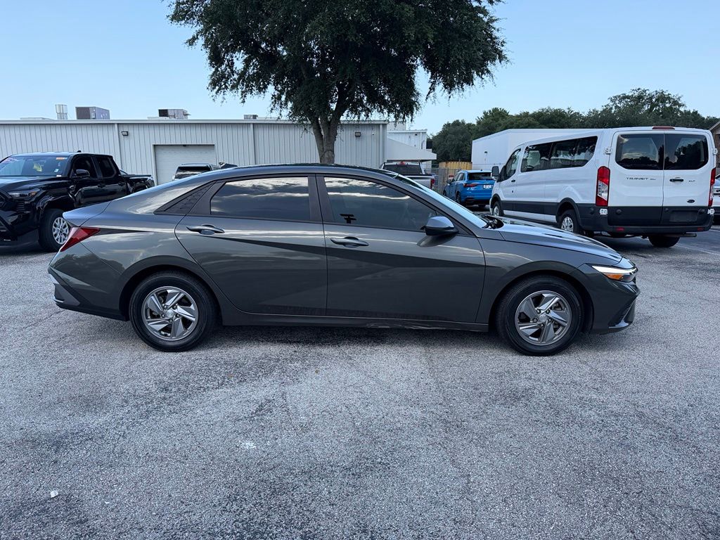 Used 2024 Hyundai Elantra Sedan