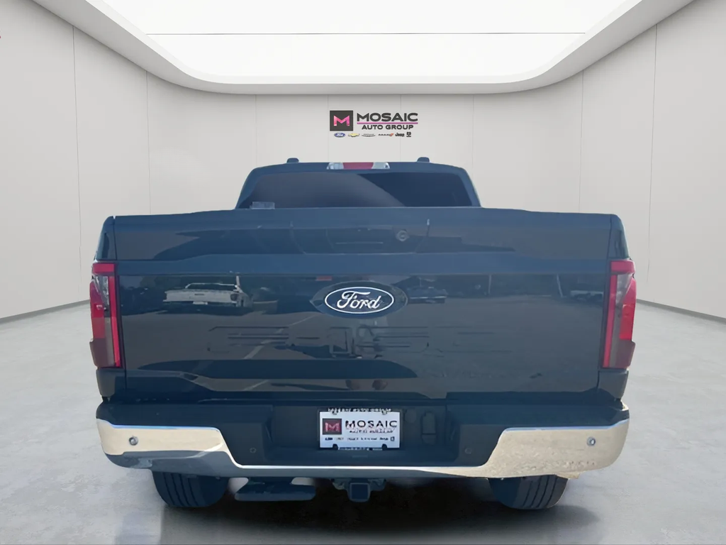 2025 Ford F-150 XLT photo 4