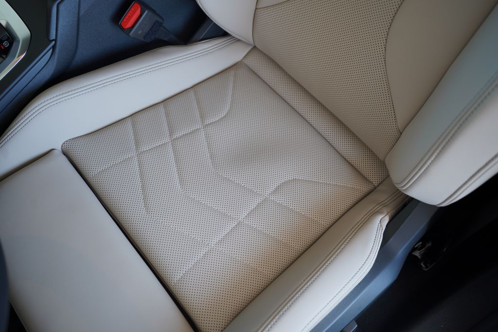 Thumbnail: 2026 BMW 2 Series - 11