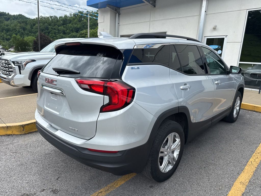 View vehicle photo 7