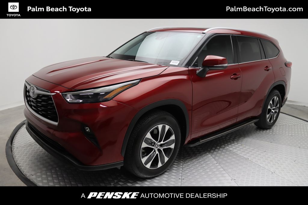 2022 Toyota Highlander XLE -
                West Palm Beach, FL