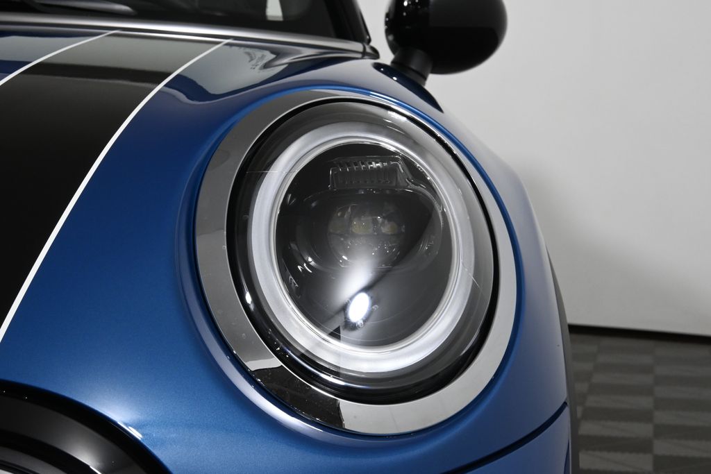 2024 MINI Cooper  19