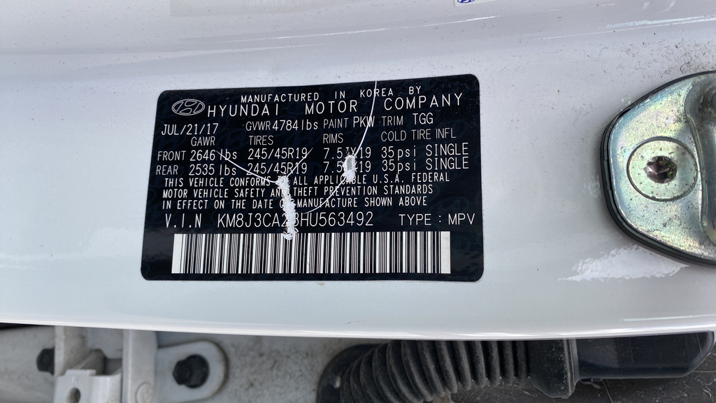 Used 2017 Winter White Hyundai Sport image 35
