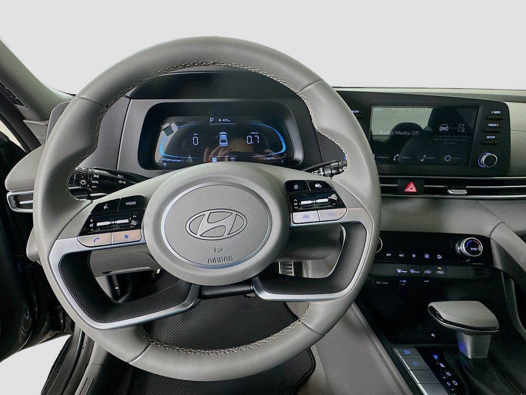 Thumbnail: 2026 Hyundai Elantra - 10