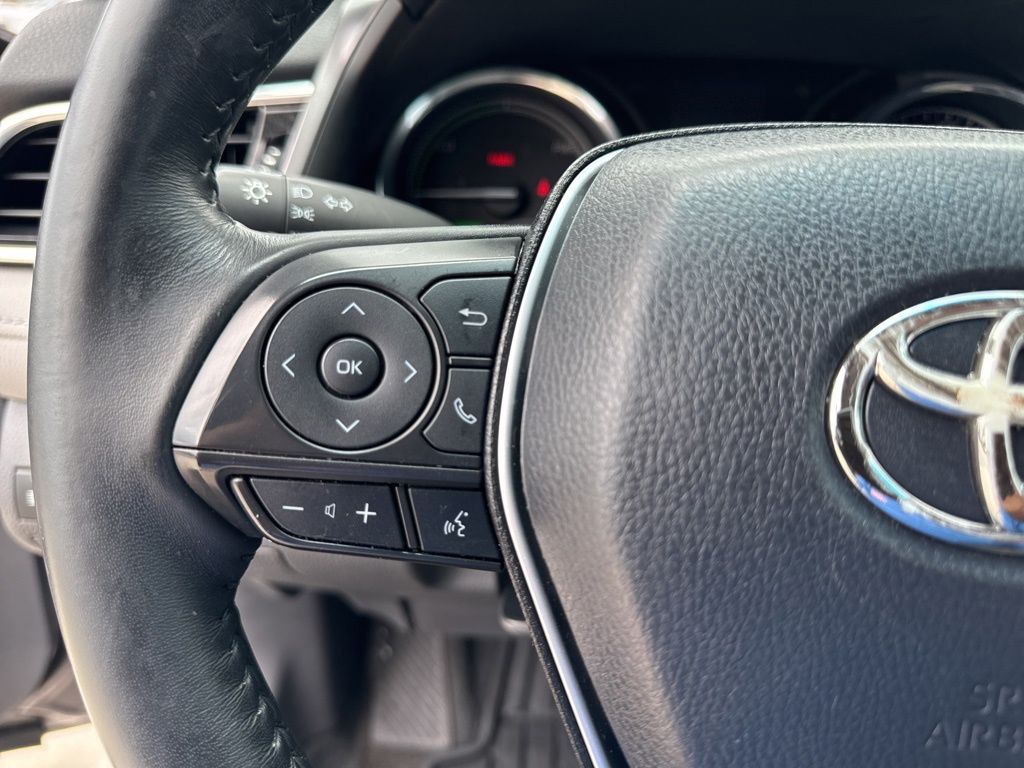 2018 Toyota Camry Hybrid SE