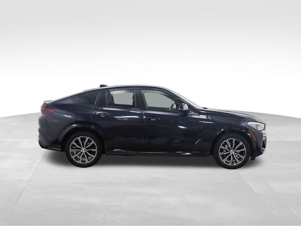 Thumbnail: 2021 BMW X6 - 6