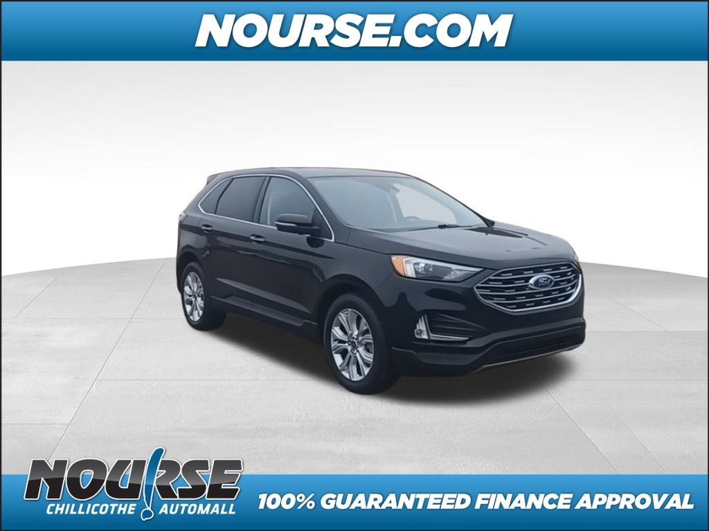 2022 Ford Edge Titanium photo