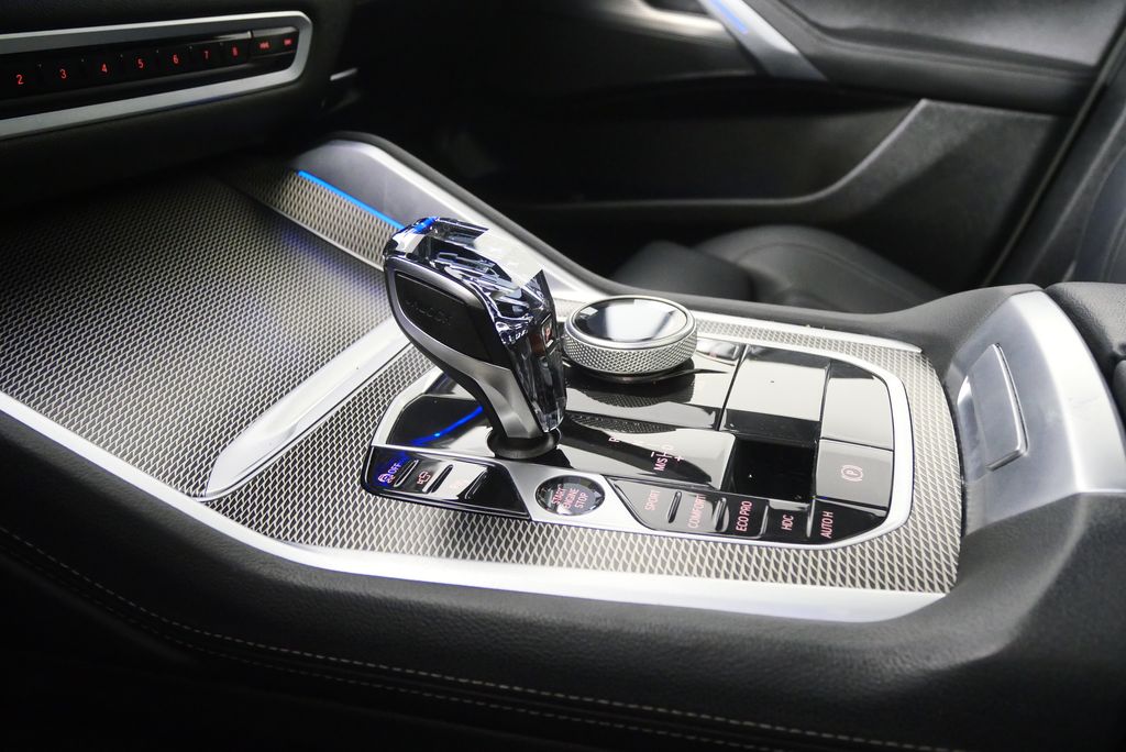 Thumbnail: 2022 BMW X6 - 28