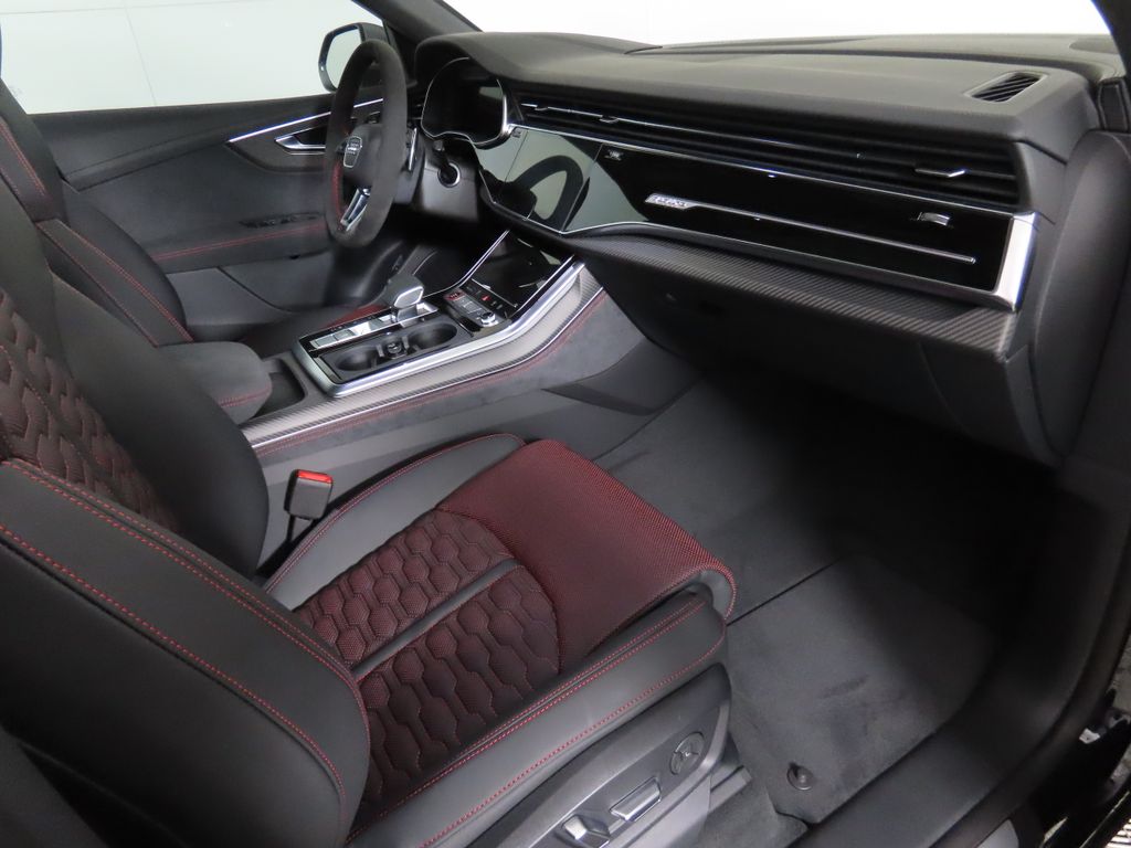 2025 Audi RS Q8 4.0T 15