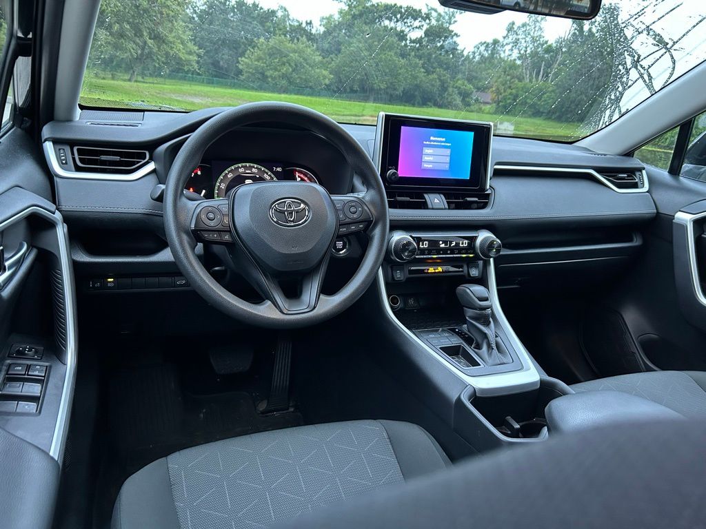 Thumbnail: 2024 Toyota RAV4 - 12