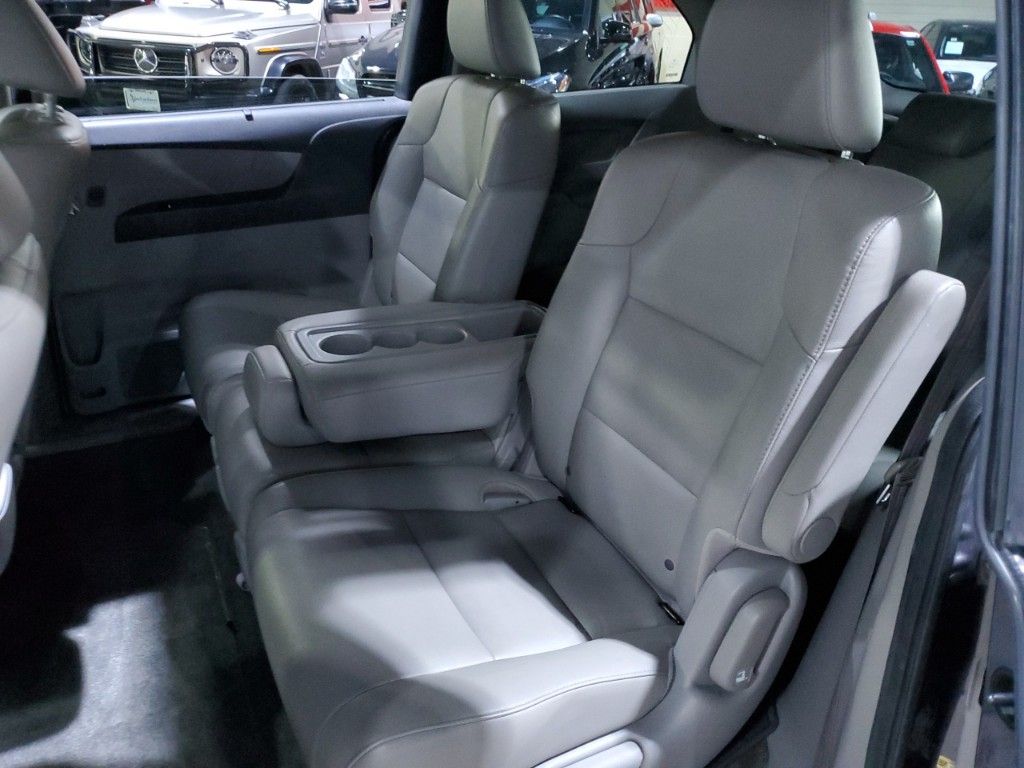 2015 Honda Odyssey EX-L 26