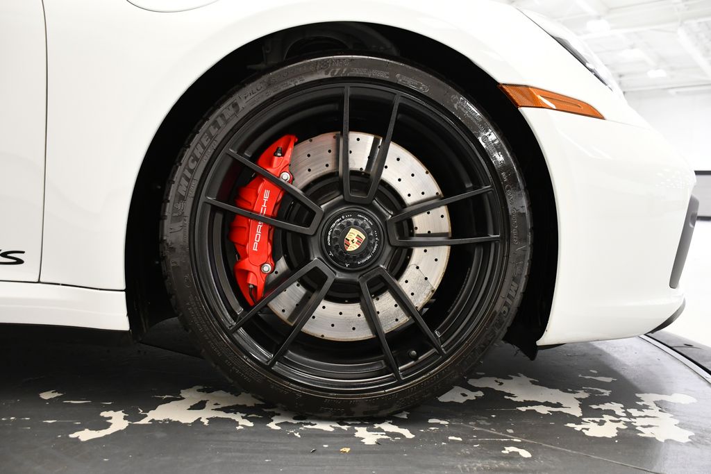 Thumbnail: 2023 Porsche 911 - 19