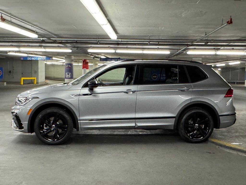 2024 Volkswagen Tiguan 2.0T SE R-Line Black 31