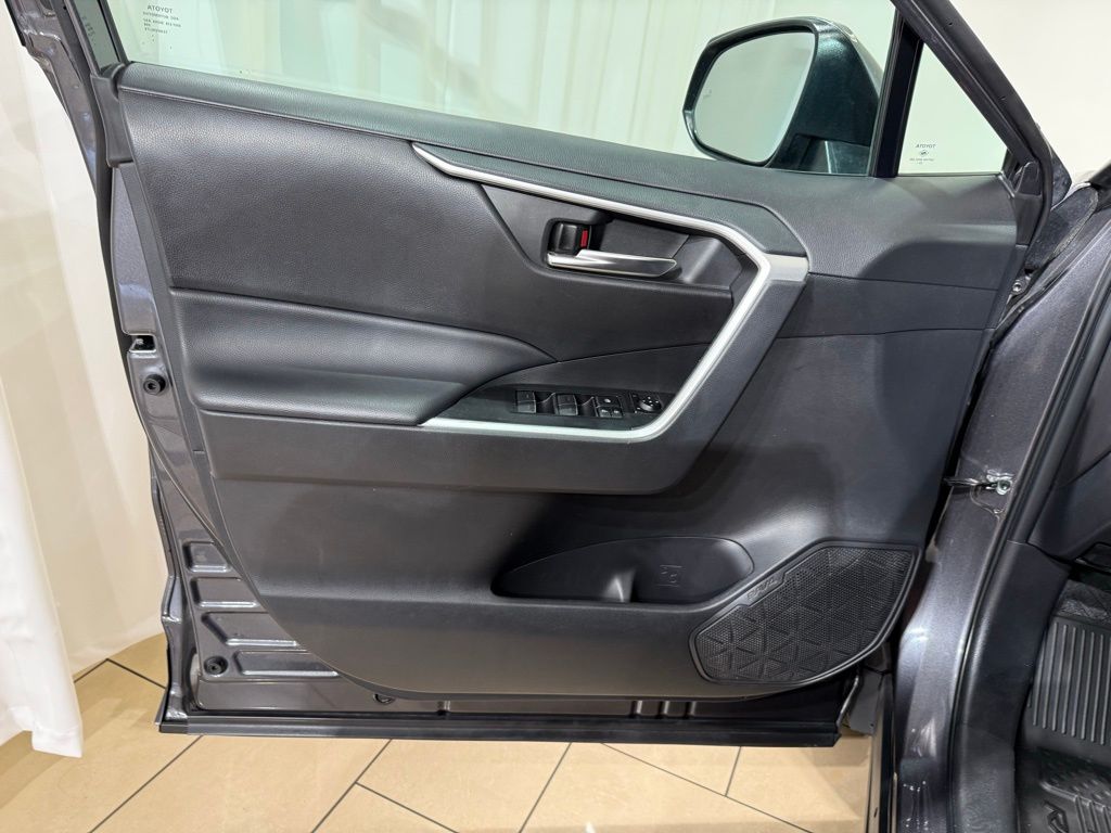 Thumbnail: 2024 Toyota RAV4 - 15