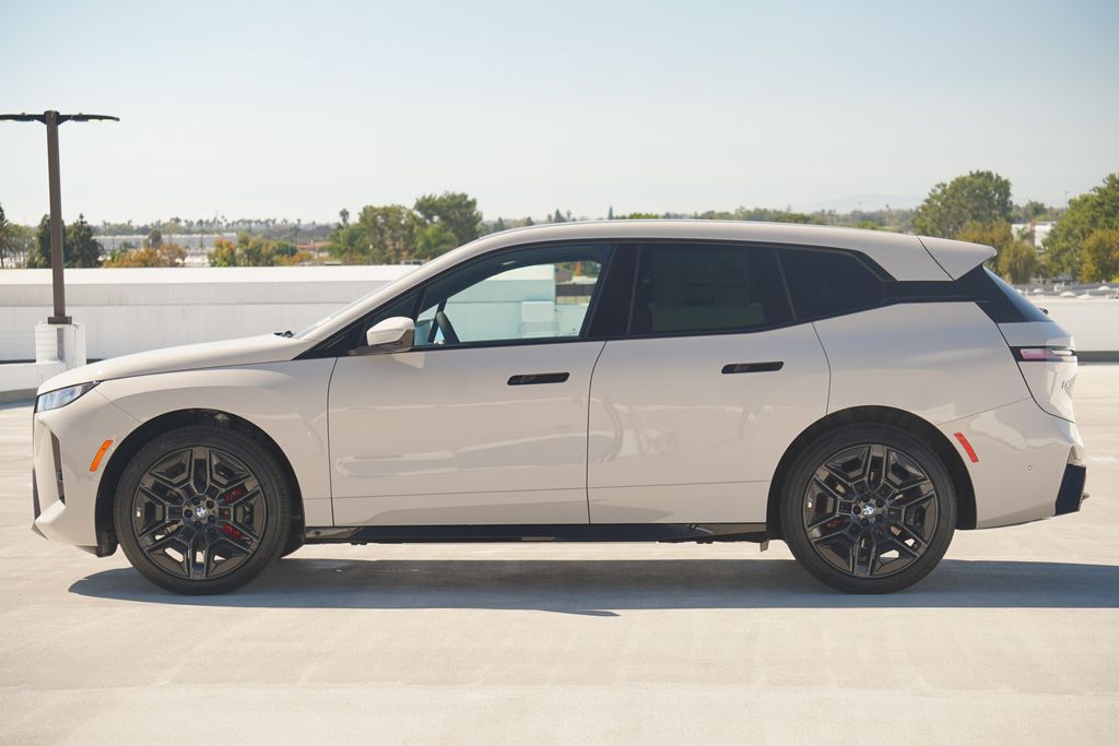 Thumbnail: 2026 BMW iX - 4