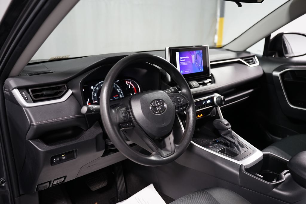 2023 Toyota RAV4 LE 11