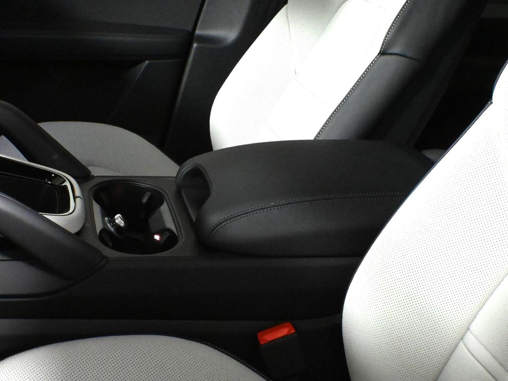 Thumbnail: 2026 Porsche Cayenne - 28