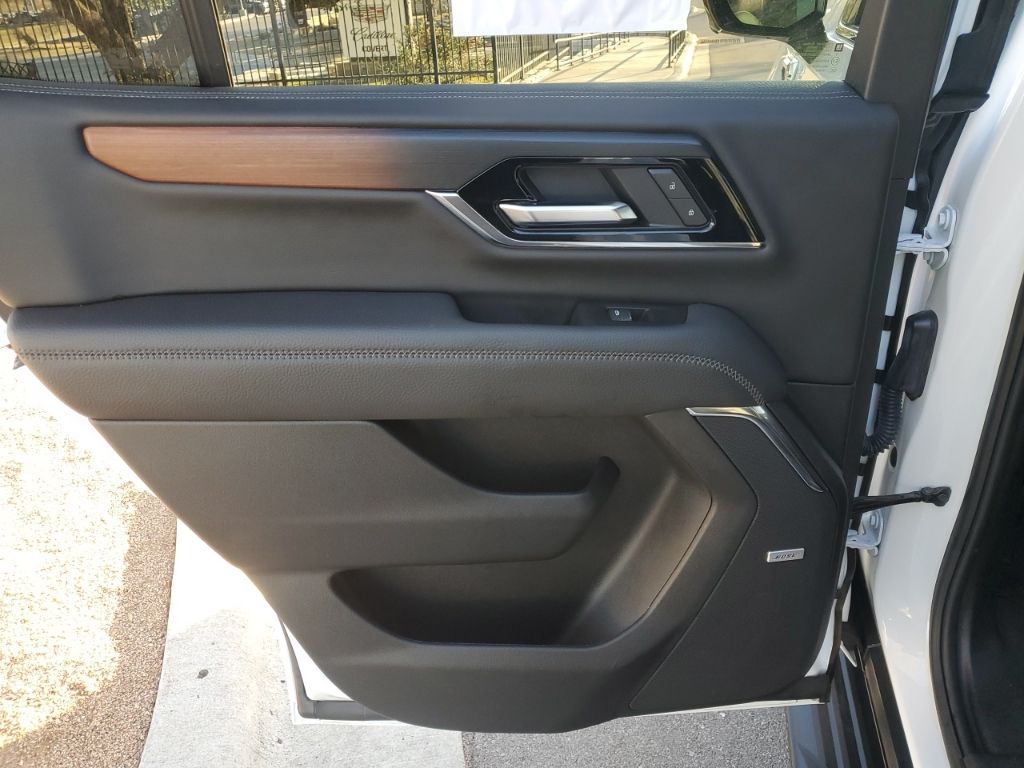 Used Car 2025 Gmc Yukon  Denali For Sale Under $80,000 In Austin, Texas