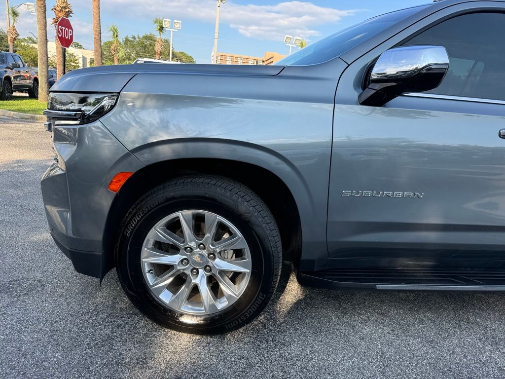 2022 Chevrolet Suburban Premier 11